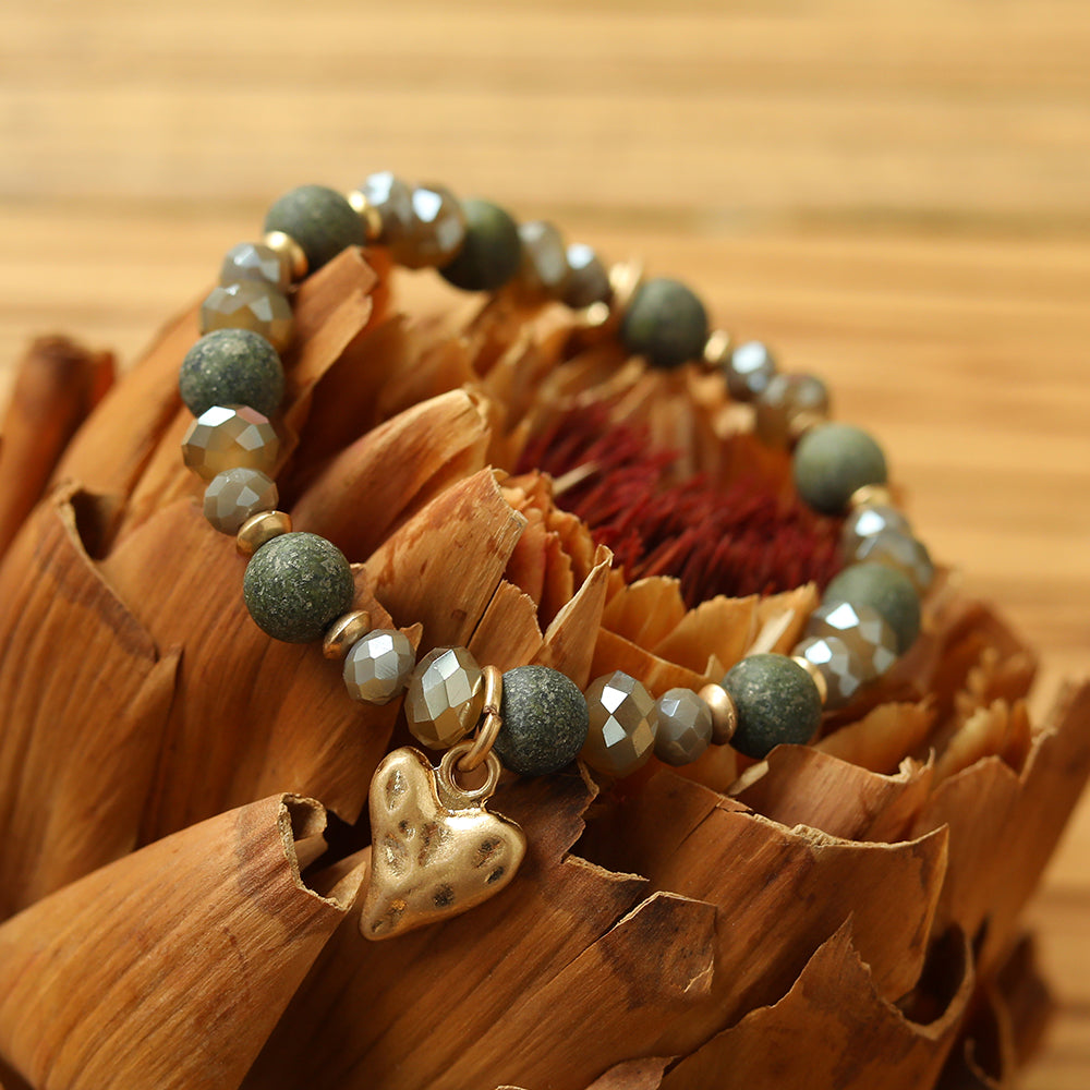 Armband mit echter afrikanischer grüner Jade und Herzanhänger Andreani – Handgemachter Schmuck