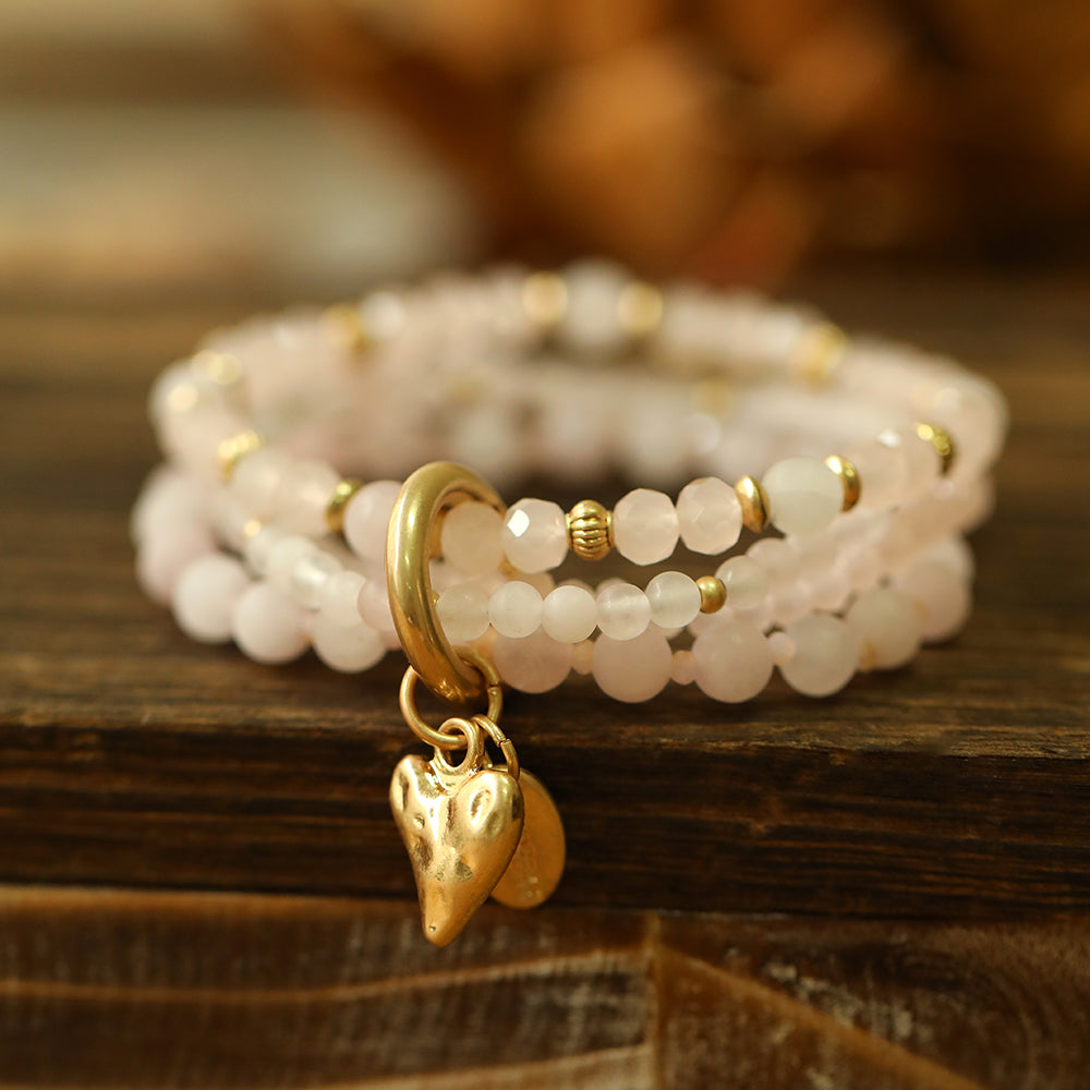 Armband aus echtem Rosenquarz mit Herzanhänger
