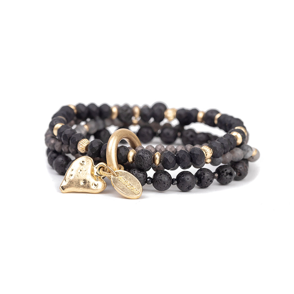 Armband aus echtem Lavastein mit Herzanhänger
