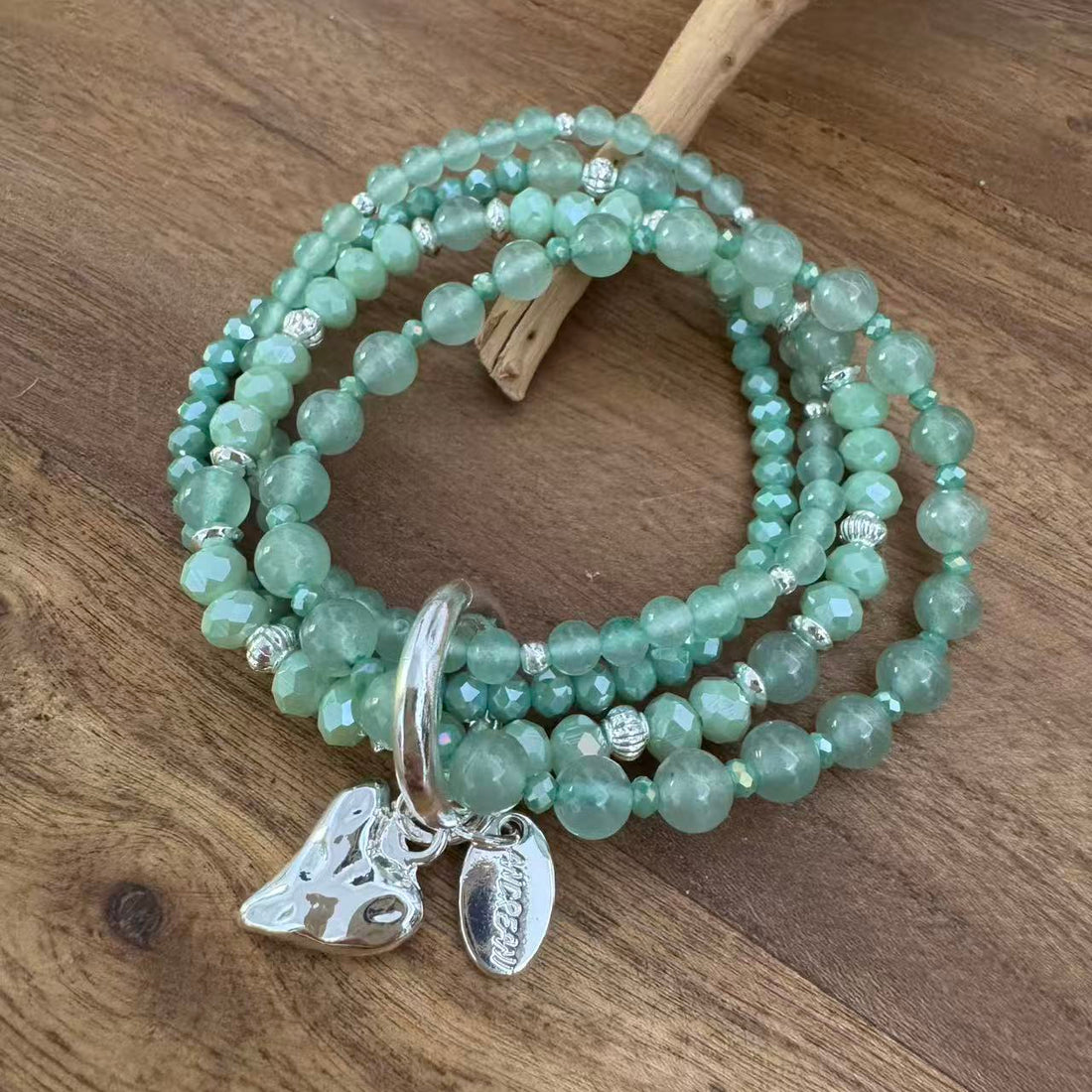 Armband mit Herzanhänger aus grüner Aventurin