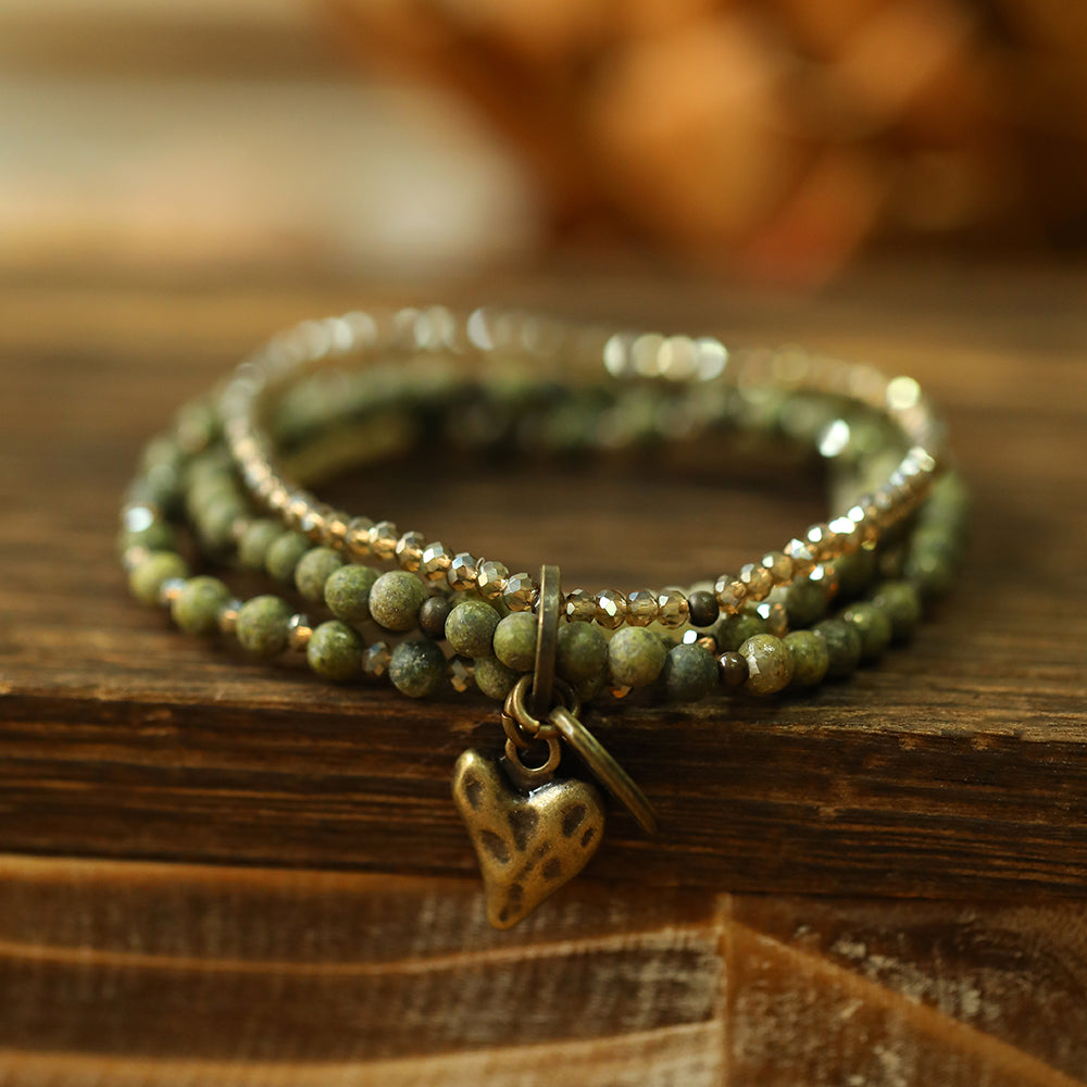 Armband aus echter Afrikanischer Grüner Jade mit Herzanhänger