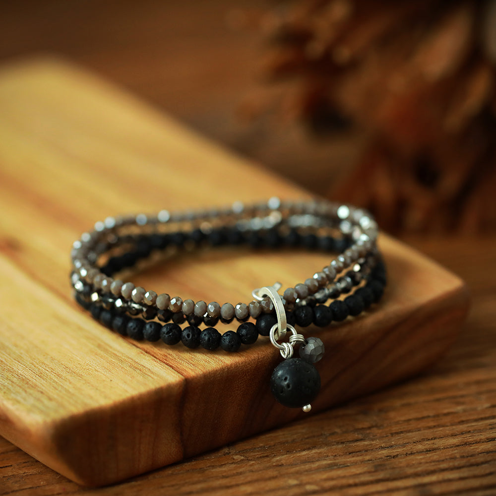 Armband aus Lavastein