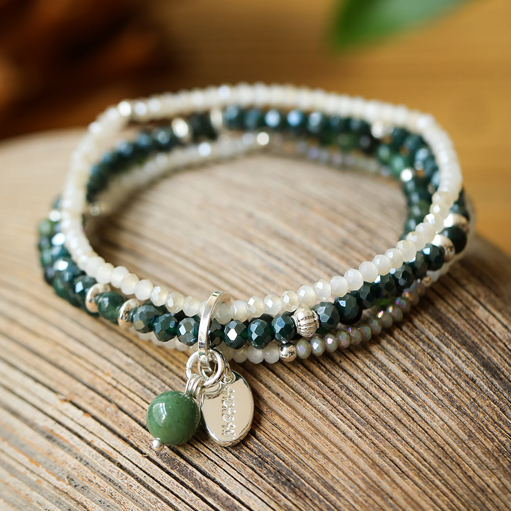 Armband aus afrikanischer grüner Jade mit Kugelanhänger