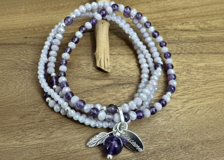 Armband aus Amethyst mit Blattanhänger