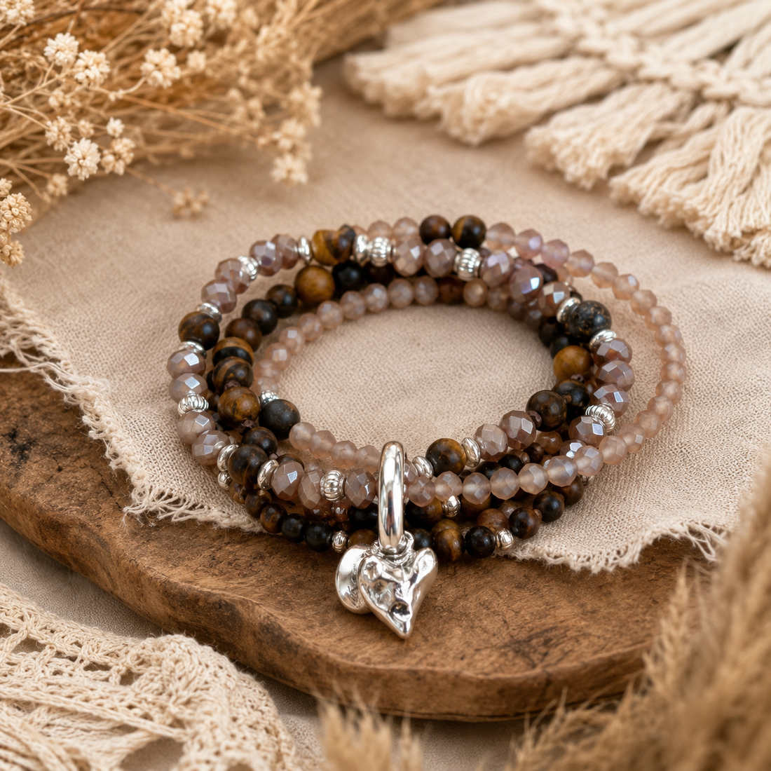 Armband aus echtem Tigerauge mit Herzanhänger