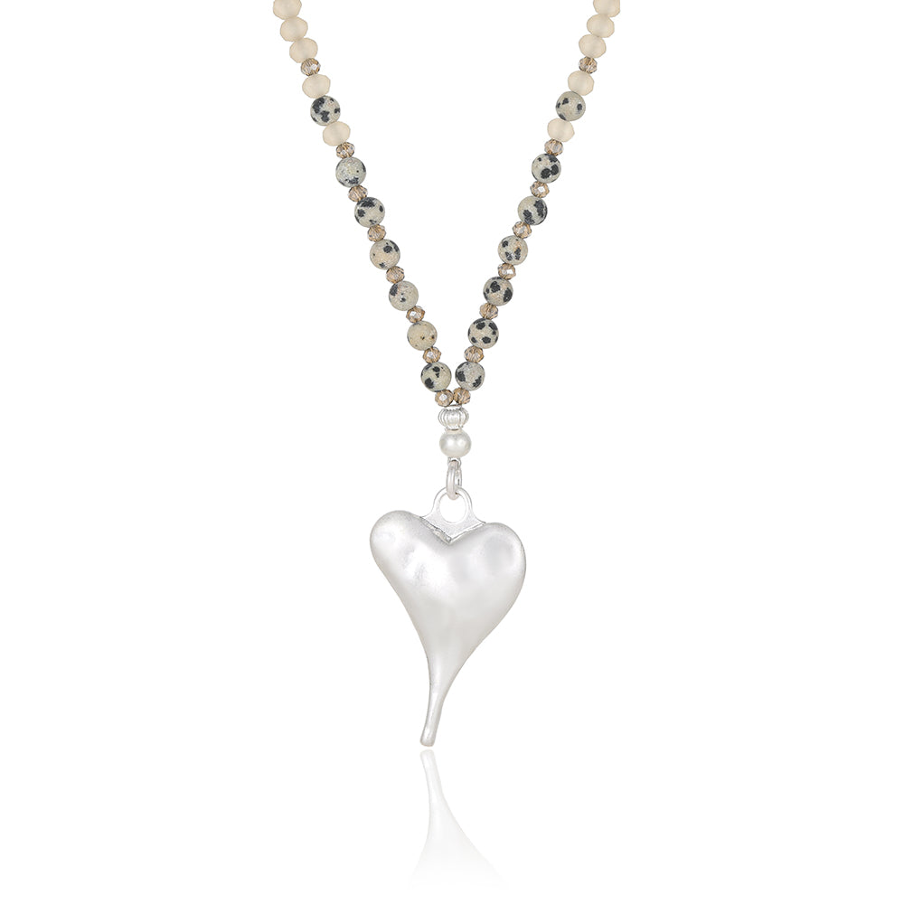 Halskette aus Dalmatiner Jaspis mit Herzanhänger