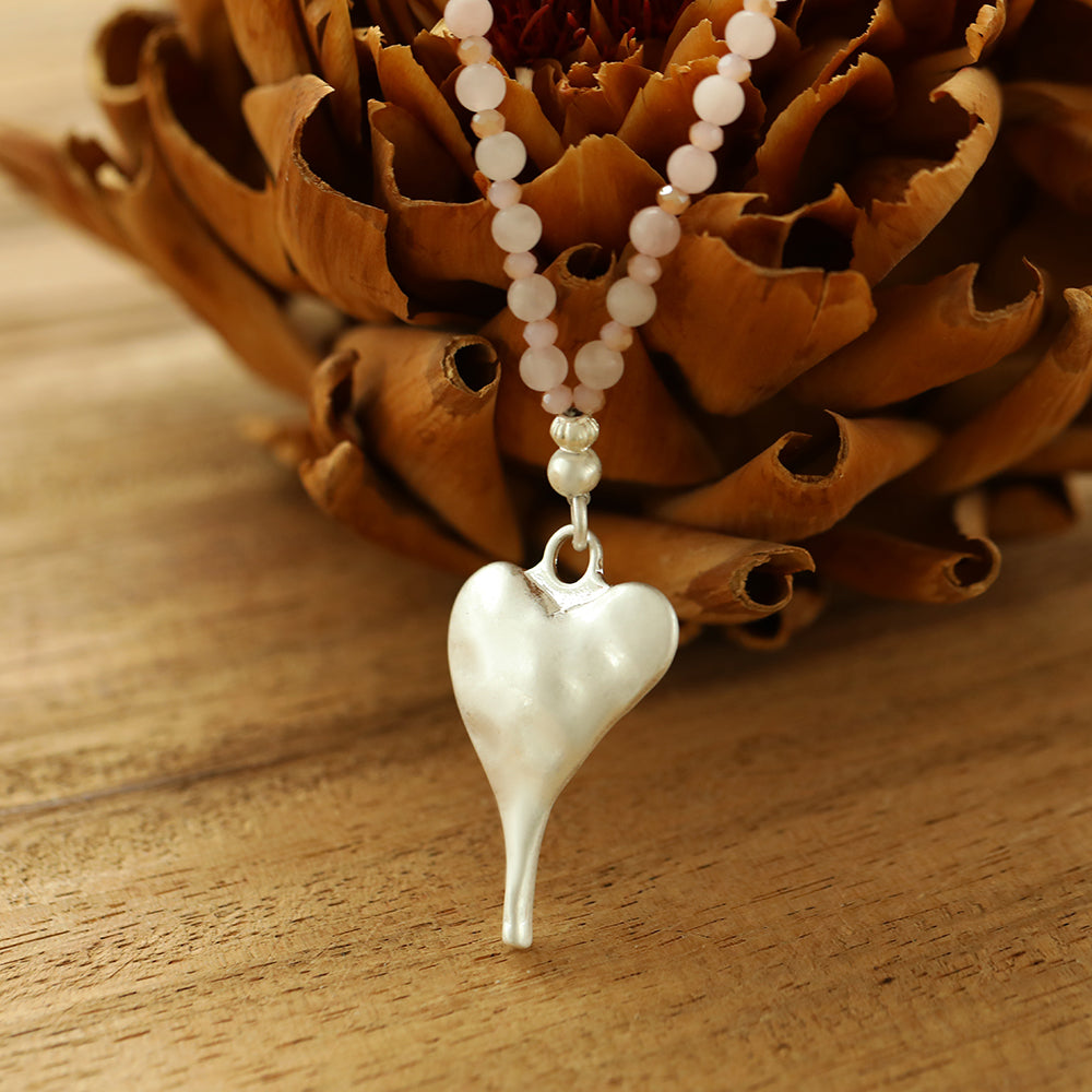 Halskette aus echtem Rosenquarz mit Herzanhänger