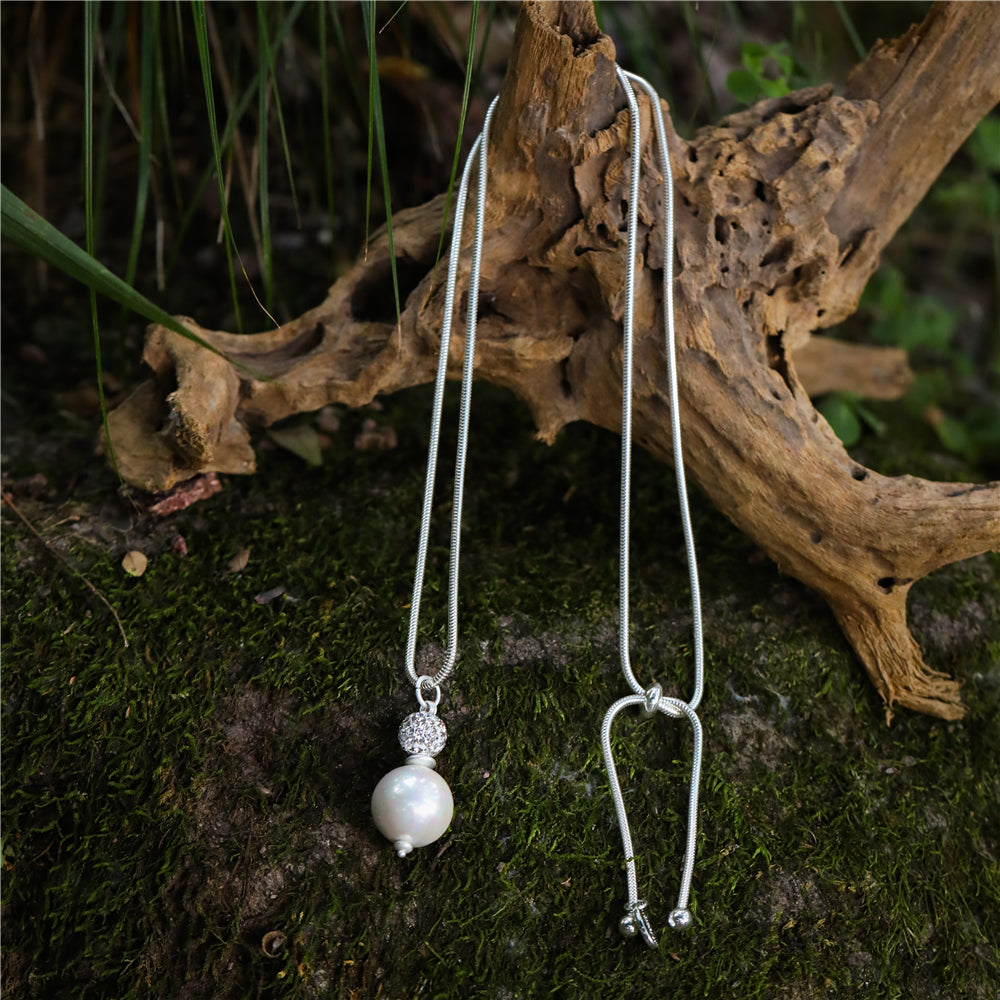 Elegante Halskette mit Anhänger aus echtem Shellbead-Muschelkern