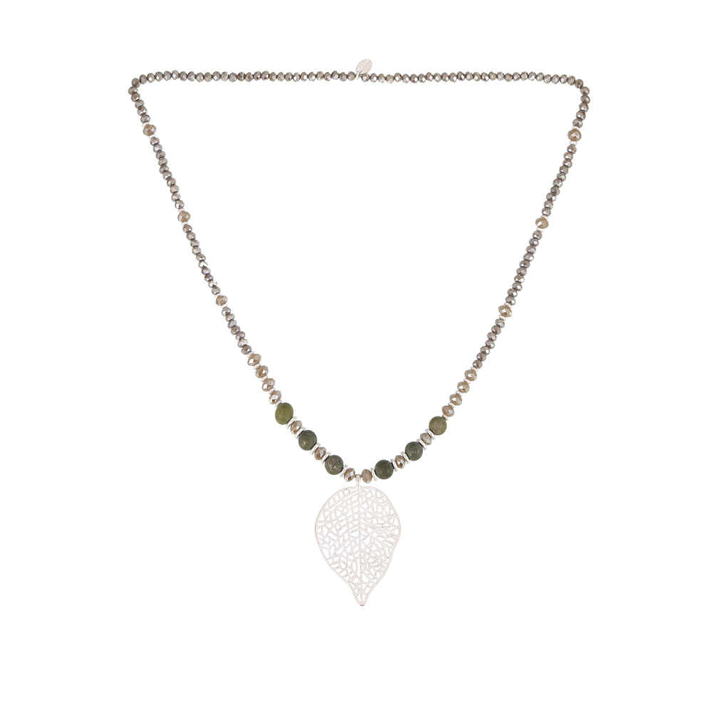 Halskette aus Afrikanischem Jaspis mit Blattanhänger