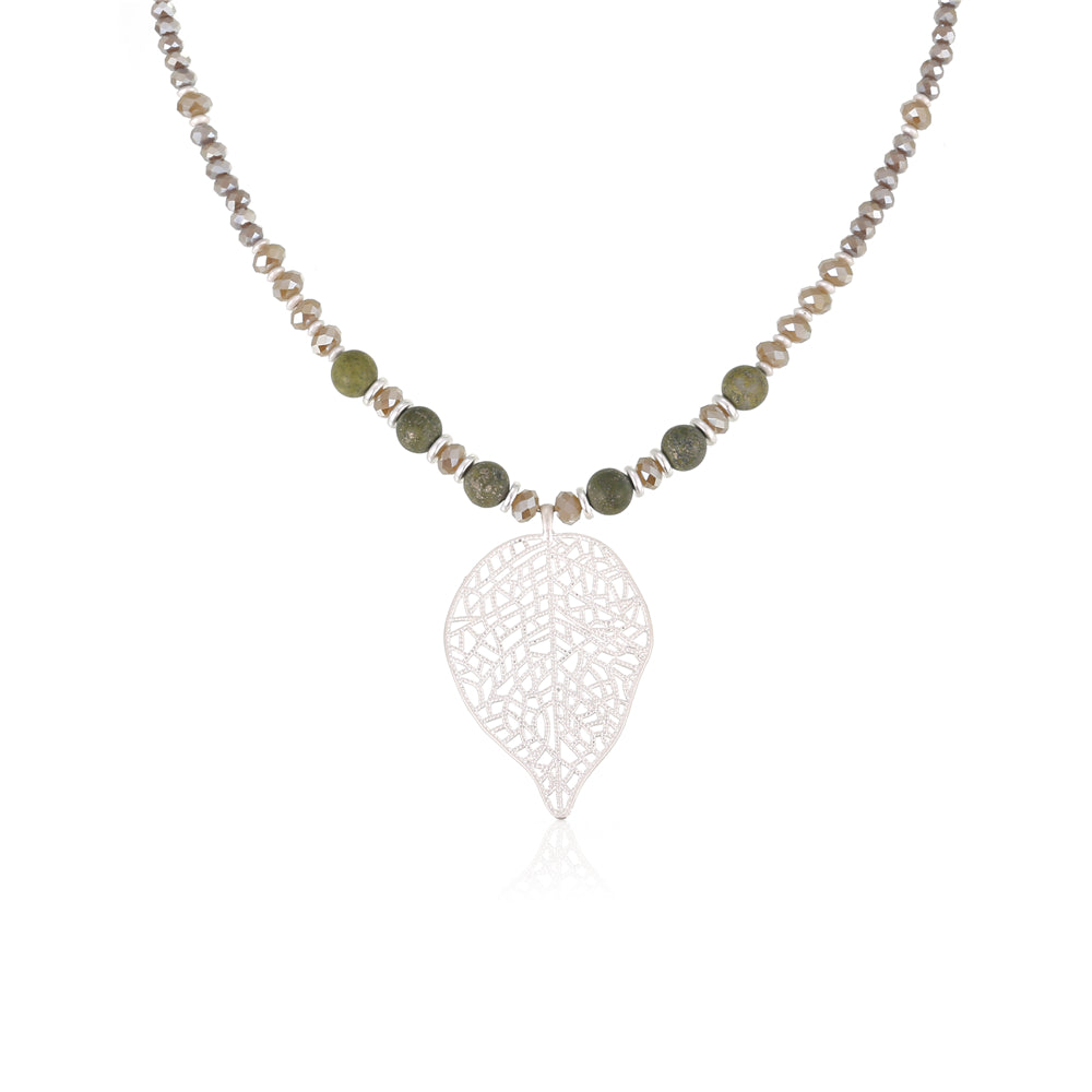 Halskette aus Afrikanischem Jaspis mit Blattanhänger