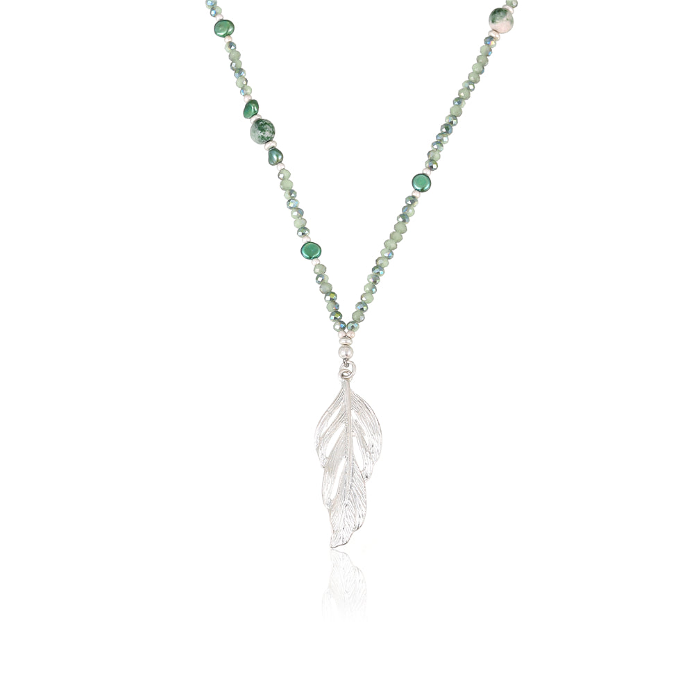 Halskette aus echter Grüner Jade mit Süsswasserperlen mit Federanhänger