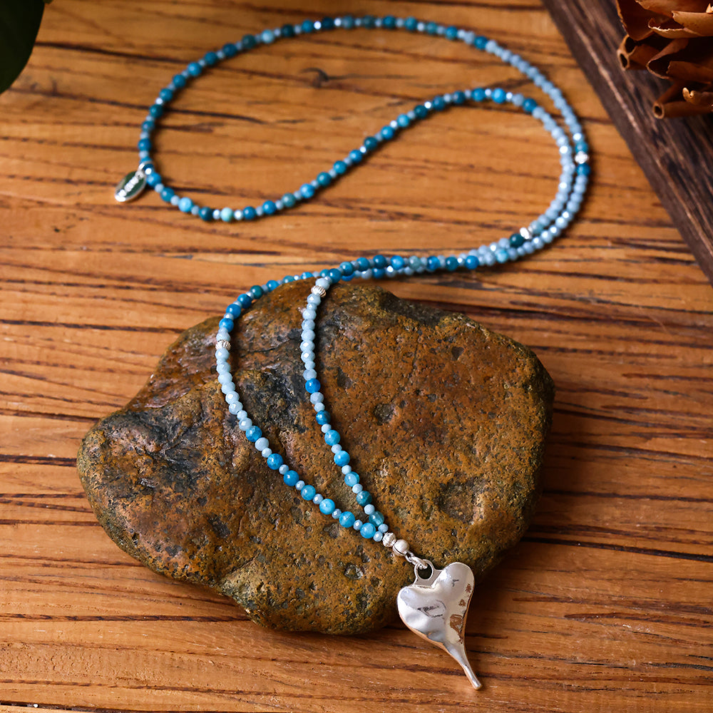 Halskette aus echtem Apatit mit Herzanhänger