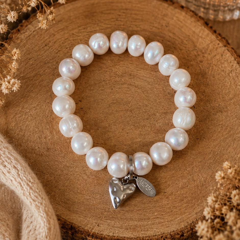 Armband aus echten Süsswasserperlen wasserfest mit Edelstahlherz silberfarbig