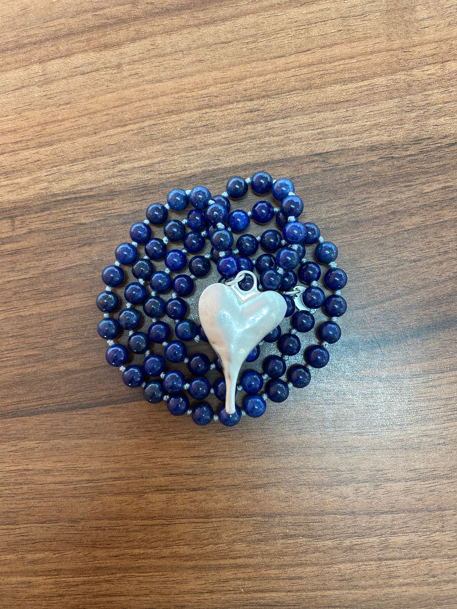 Halskette aus echtem Lapislazuli mit Herzanhänger