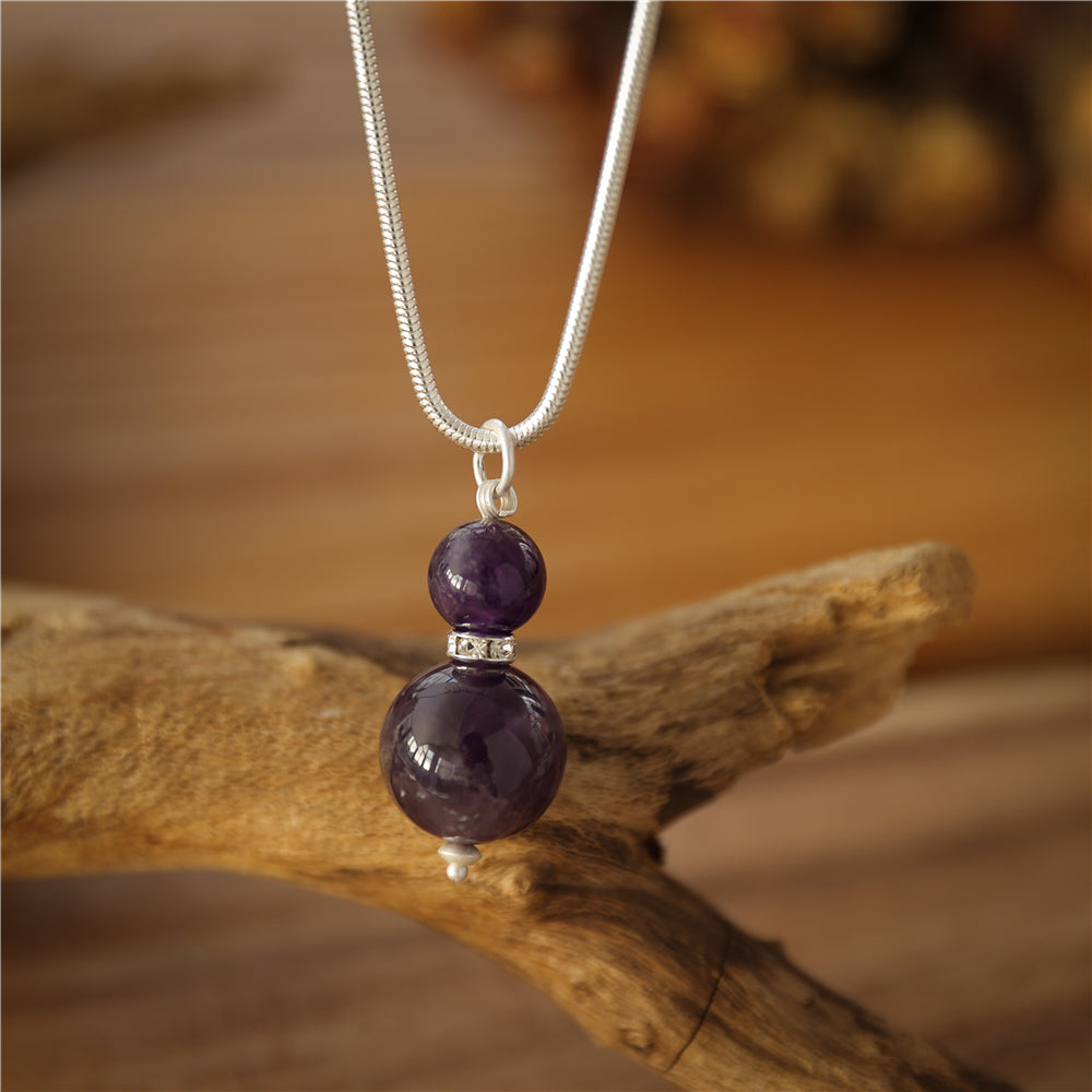 Halskette mit Anhänger aus Amethyst