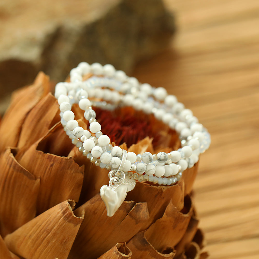 Armband mit echtem Howlith Andreani – Handgemachter Schmuck