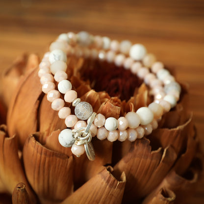 Armband mit echtem Howlith Andreani – Handgemachter Schmuck