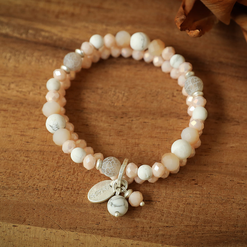 Armband mit echtem Howlith Andreani – Handgemachter Schmuck