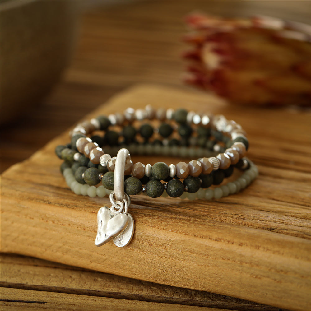 Armband aus echter Afrikanischer Grüner Jade mit Herzanhänger