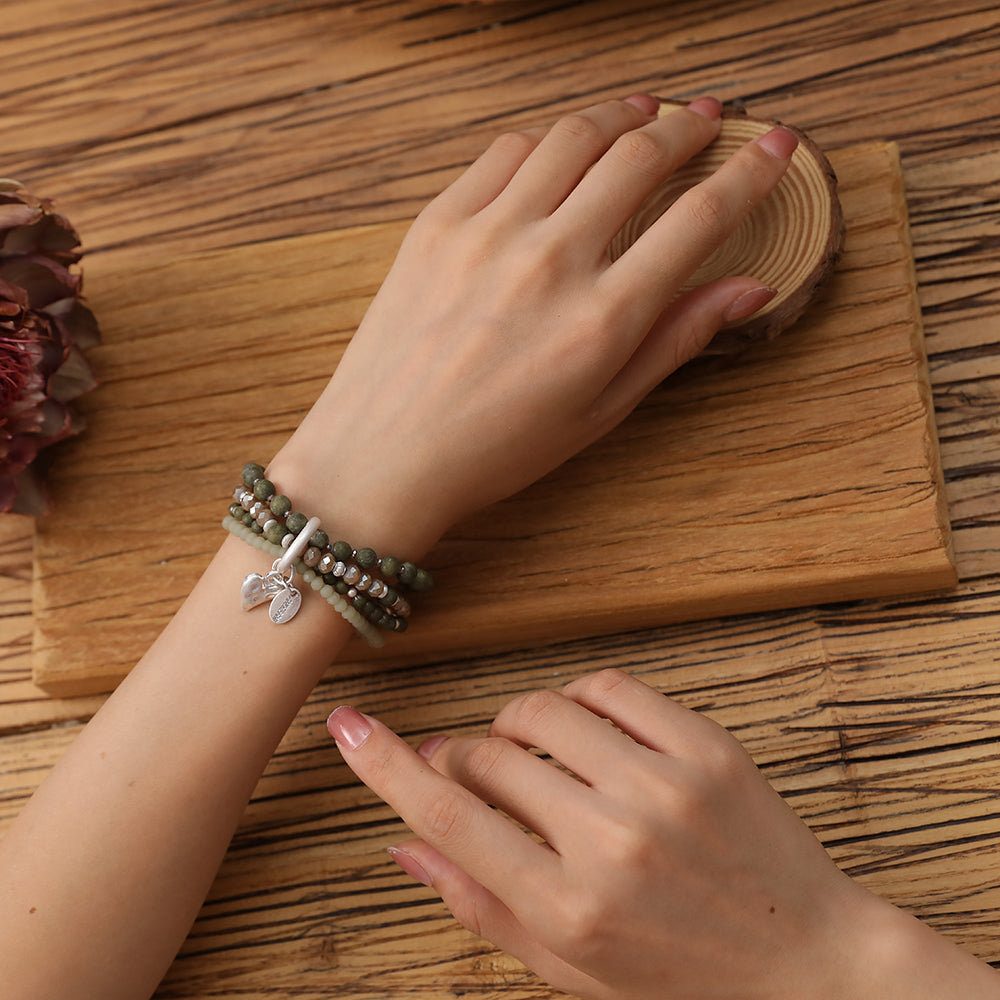 Armband aus echter Afrikanischer Grüner Jade mit Herzanhänger