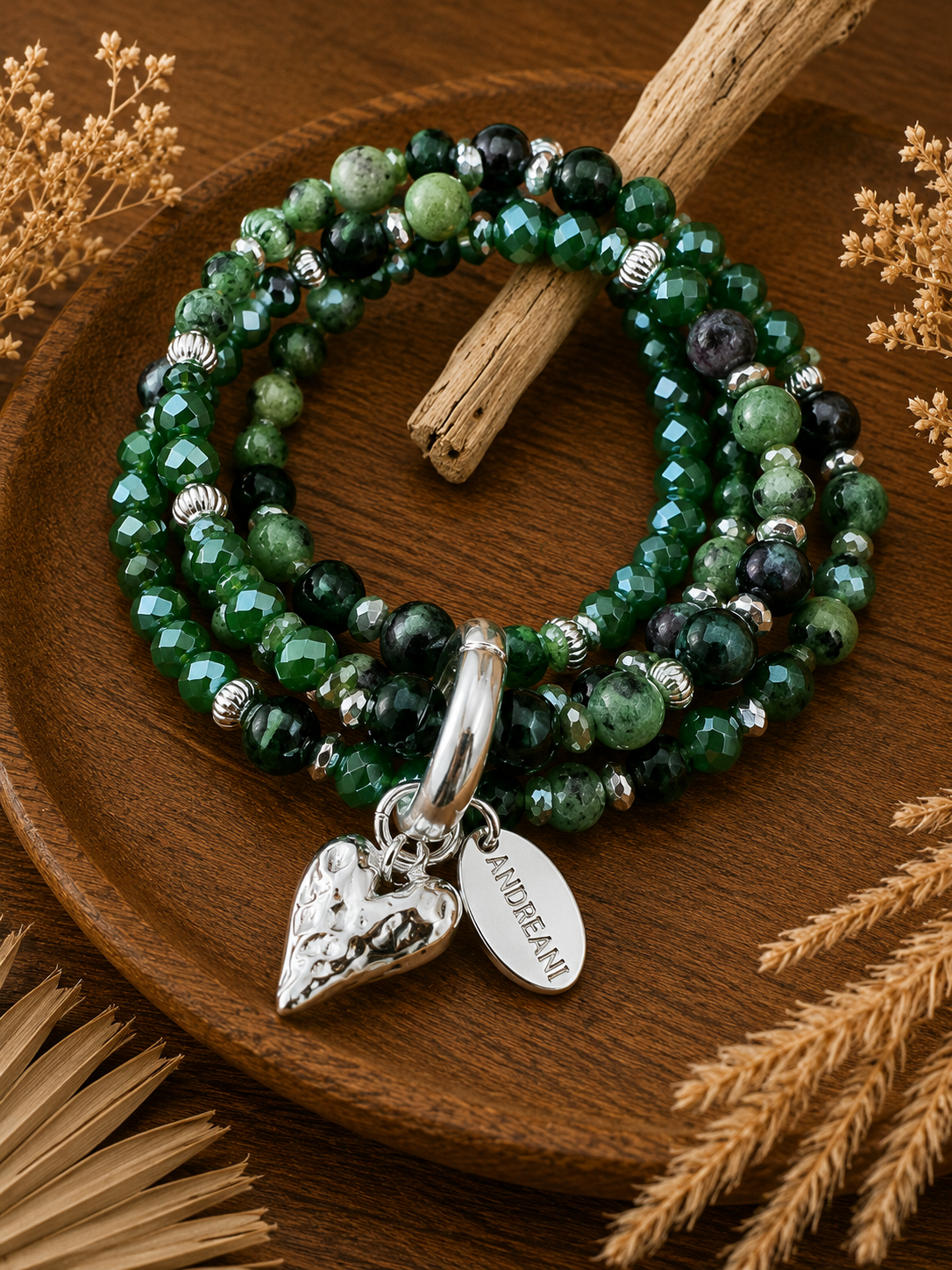 Armband mit Herzanhänger aus Epidot