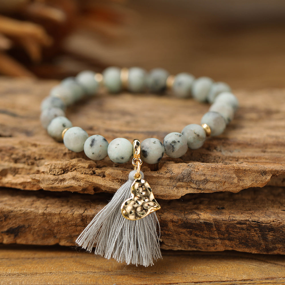 Armband aus echtem Kiwi Jaspis mit goldenem Herzanhänger