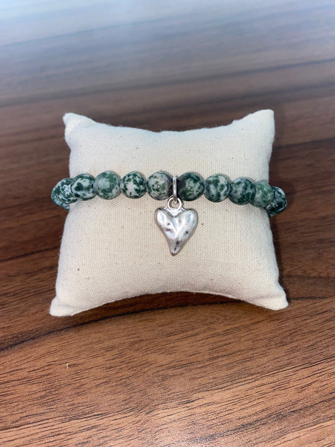 Armband aus echter Natürlicher Jade mit Herzanhänger