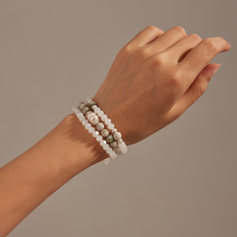 Armband mit echten natürlichen Jadesteinen und Perlen