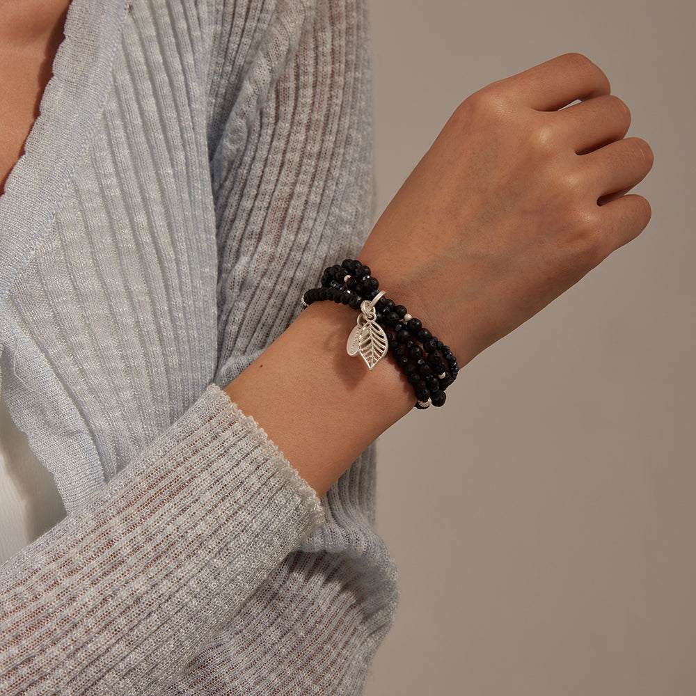 Armband aus echtem Lavastein mit Blattanhänger