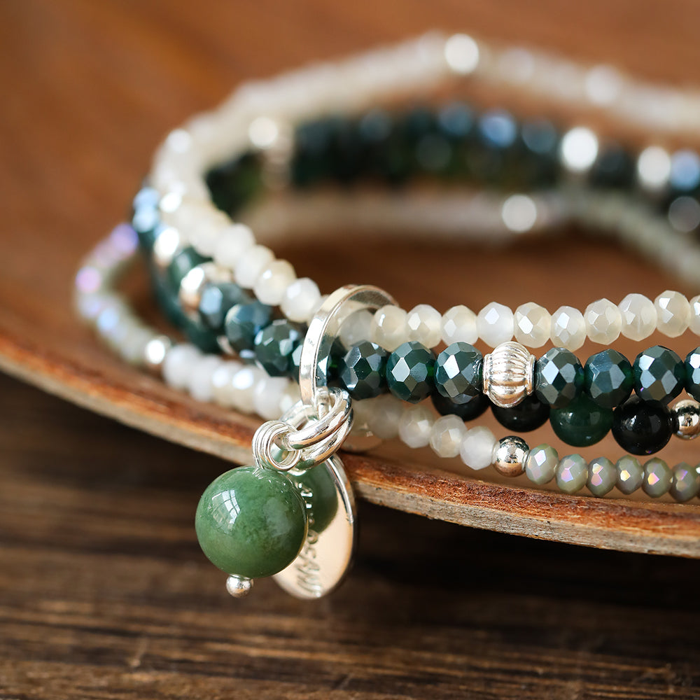 Armband aus afrikanischer grüner Jade mit Kugelanhänger
