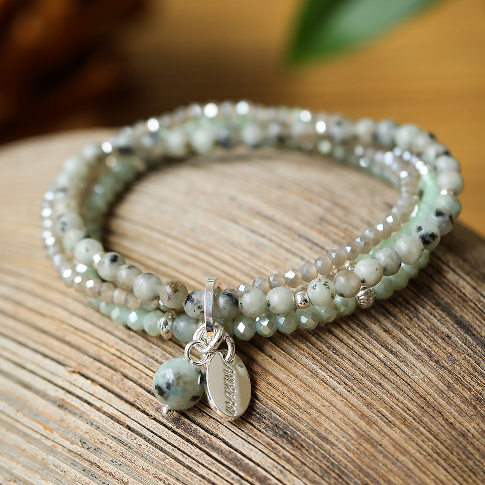 Armband aus echtem Kiwi Jaspis mit Anhänger