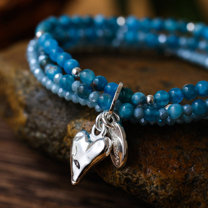 Armband aus Apatit mit Herzanhänger