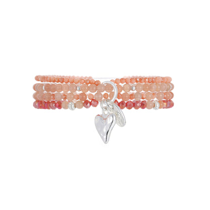 Armband aus Sonnenstein mit Herzanhänger