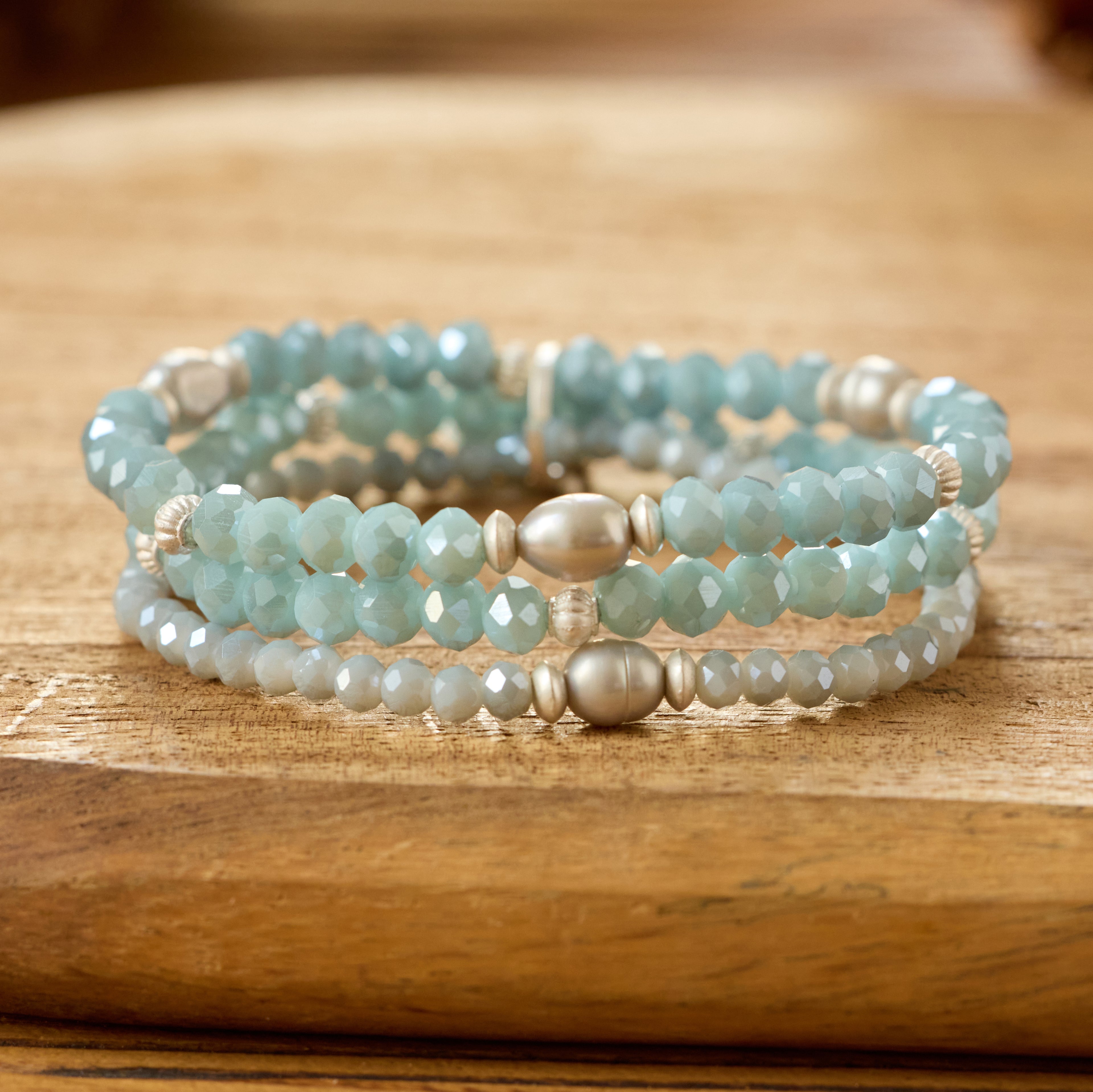 Armband mit echten Süsswasserperlen silberfarbig