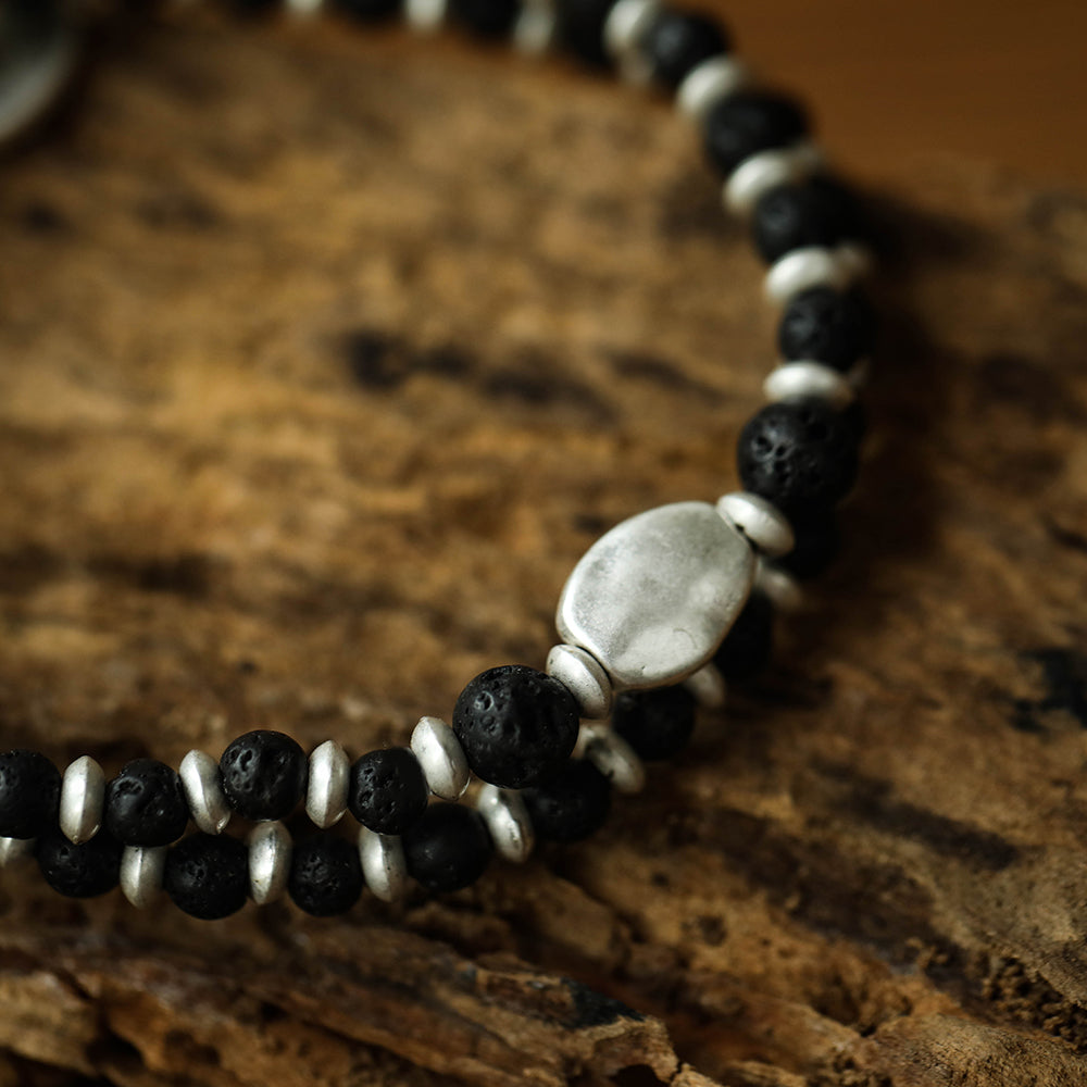 Armband aus Lavastein