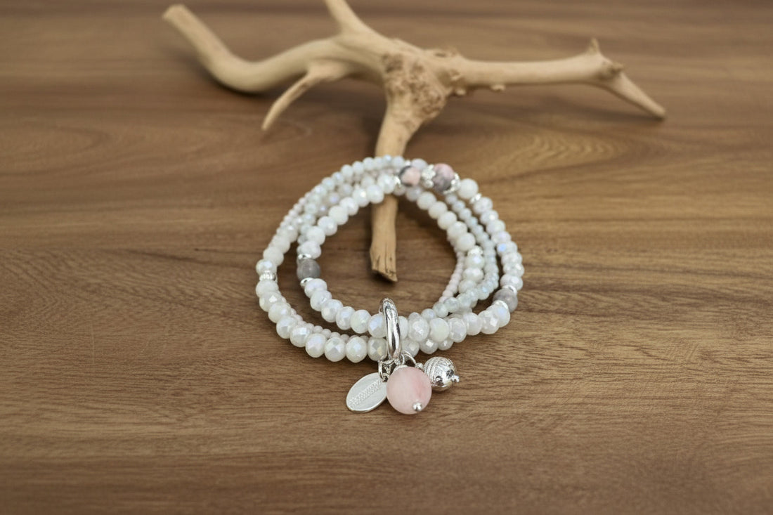 Armband aus Rotem Jaspis mit Anhänger