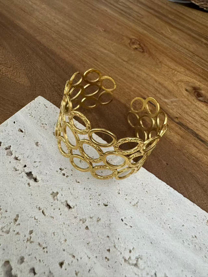 Armband aus Edelstahl