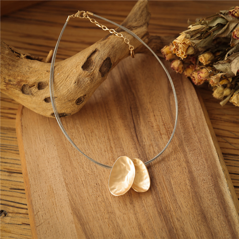 Halskette aus rhodiniertes Metall mit Anhänger (Gold)