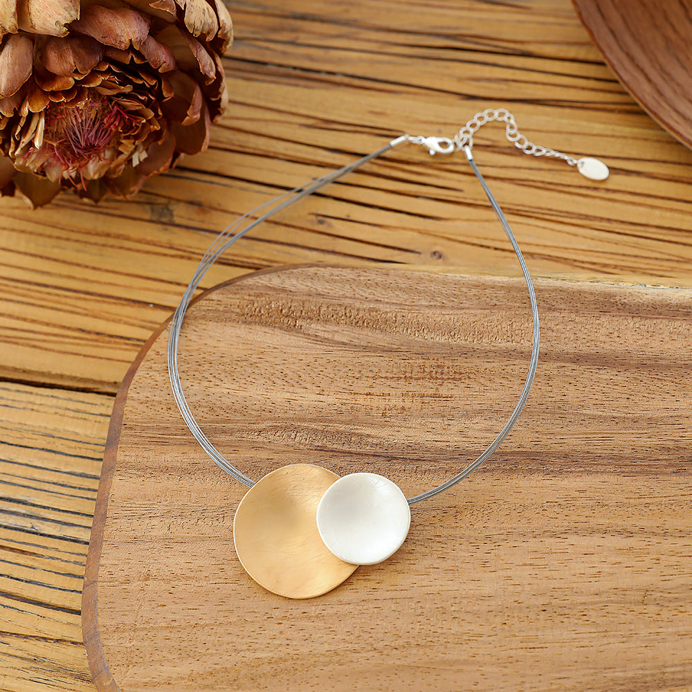 Halskette aus rhodiniertes Metall mit Anhänger (Gold)