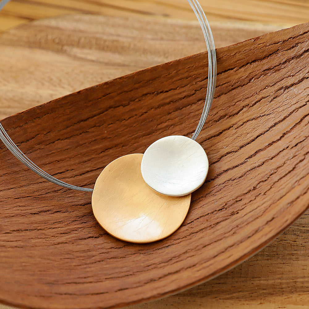 Halskette aus rhodiniertes Metall mit Anhänger (Gold)