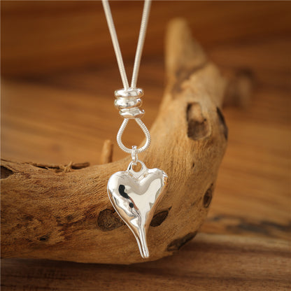 Halskette mit hochwertigem Metall mit Anhänger