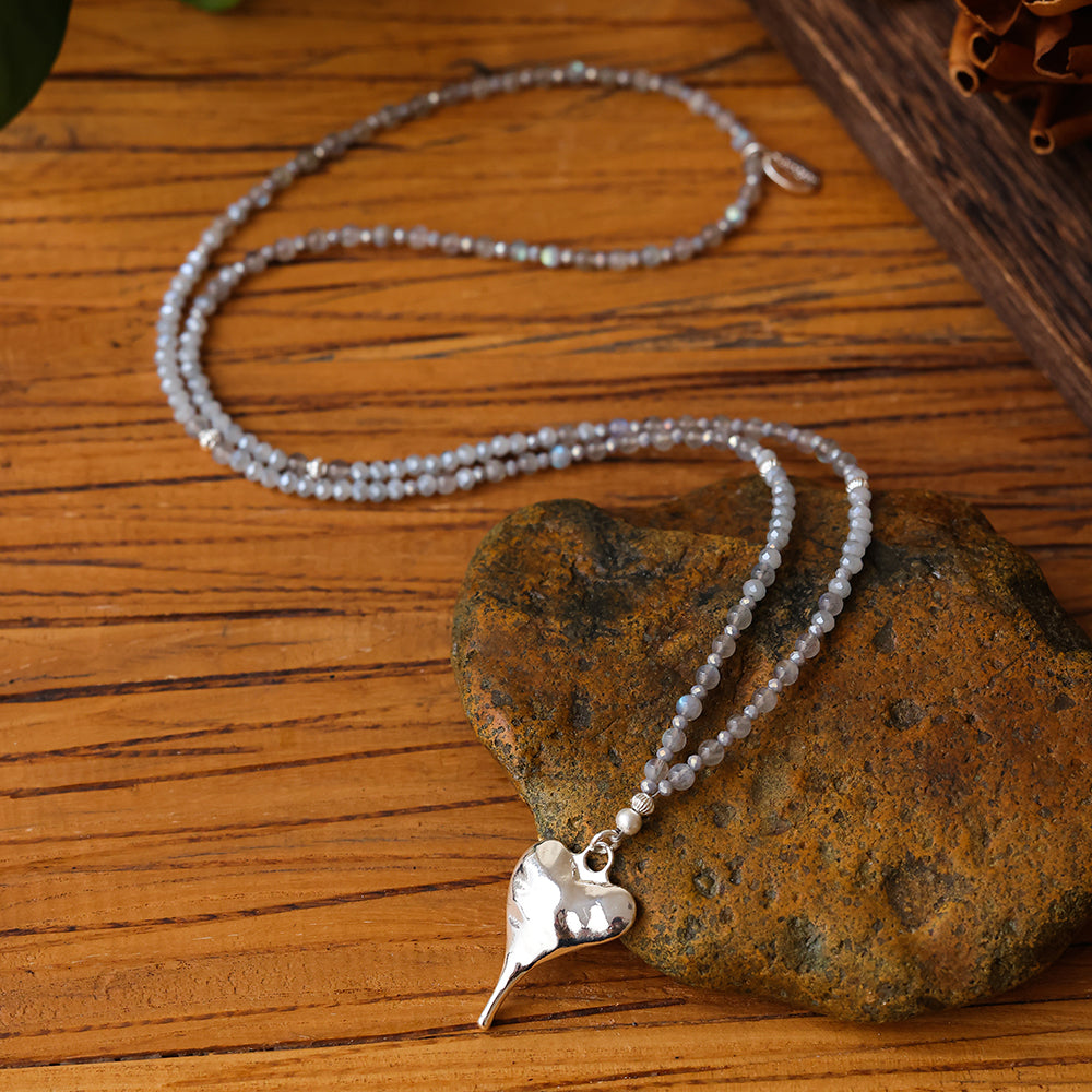 Halskette aus echtem Labradorit mit Herzanhänger
