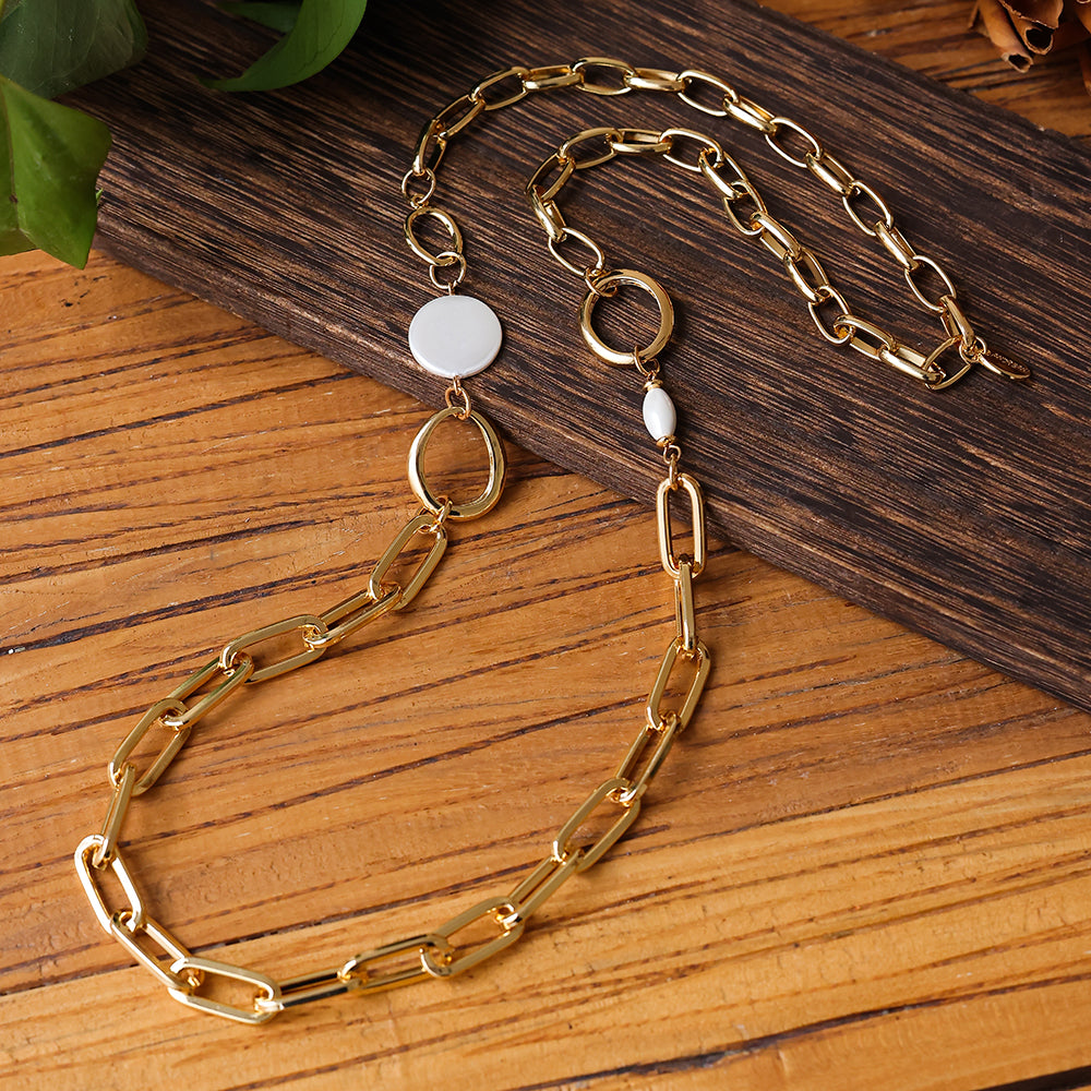 Halskette aus goldfarbig rhodiniertem Metall (klein)