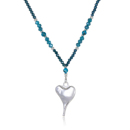 Kette mit Herzanhänger aus Apatit