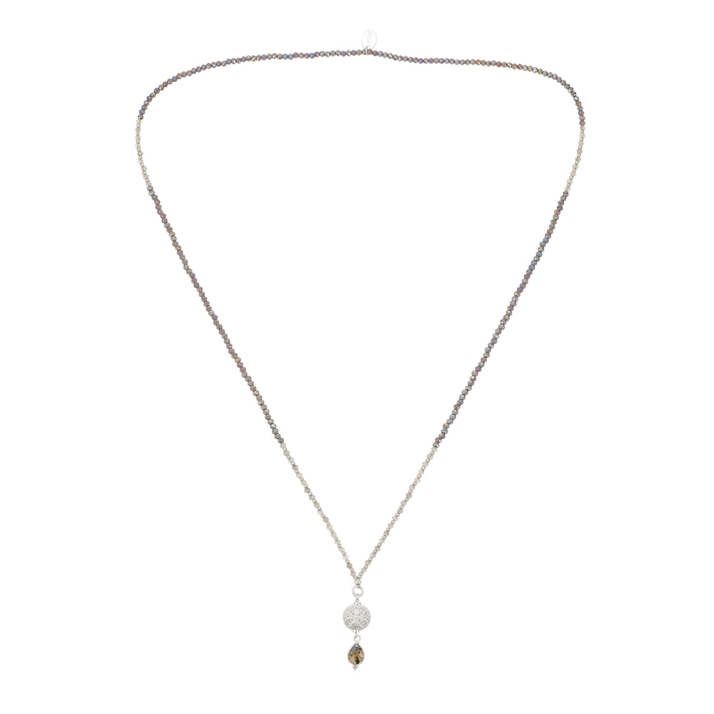 Kette mit Kugelanhänger aus Labradorit in Silber