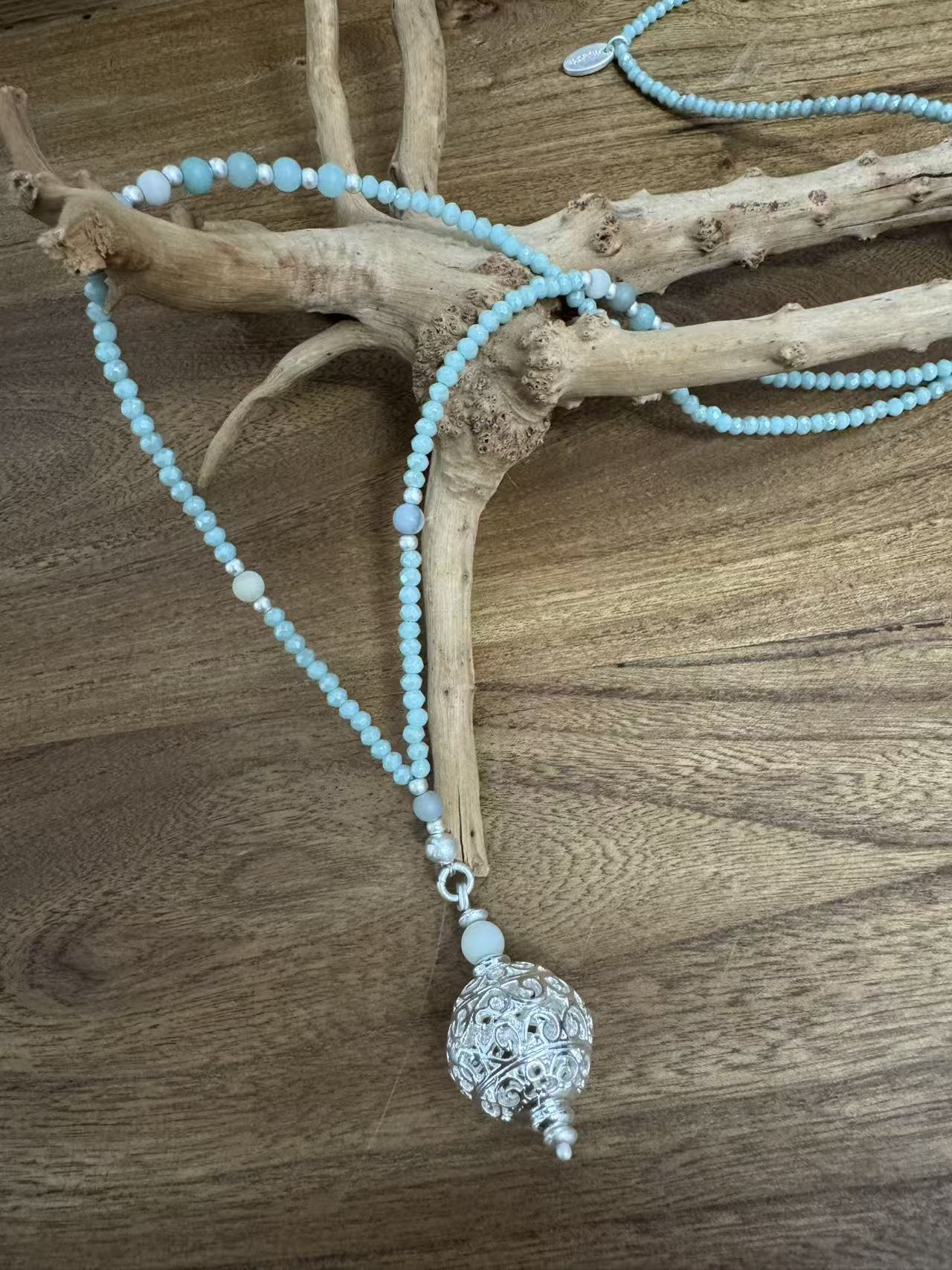 Kette mit Anhänger aus Amazonit