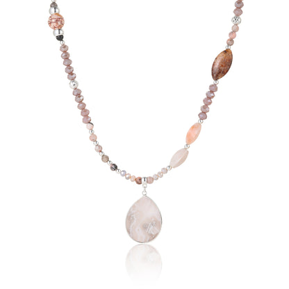 Kette mit Anhänger aus Jaspis und Achat