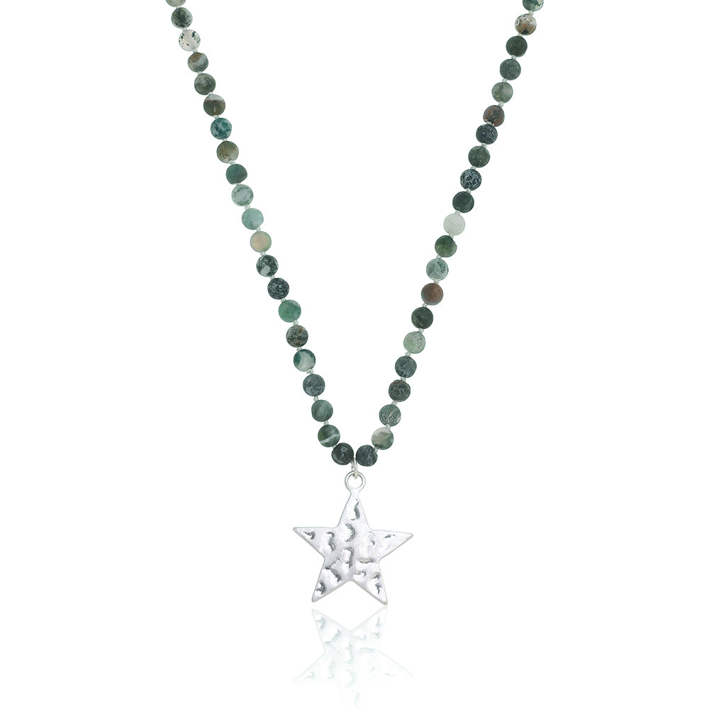 Halskette aus grünem Achat mit Sternanhänger