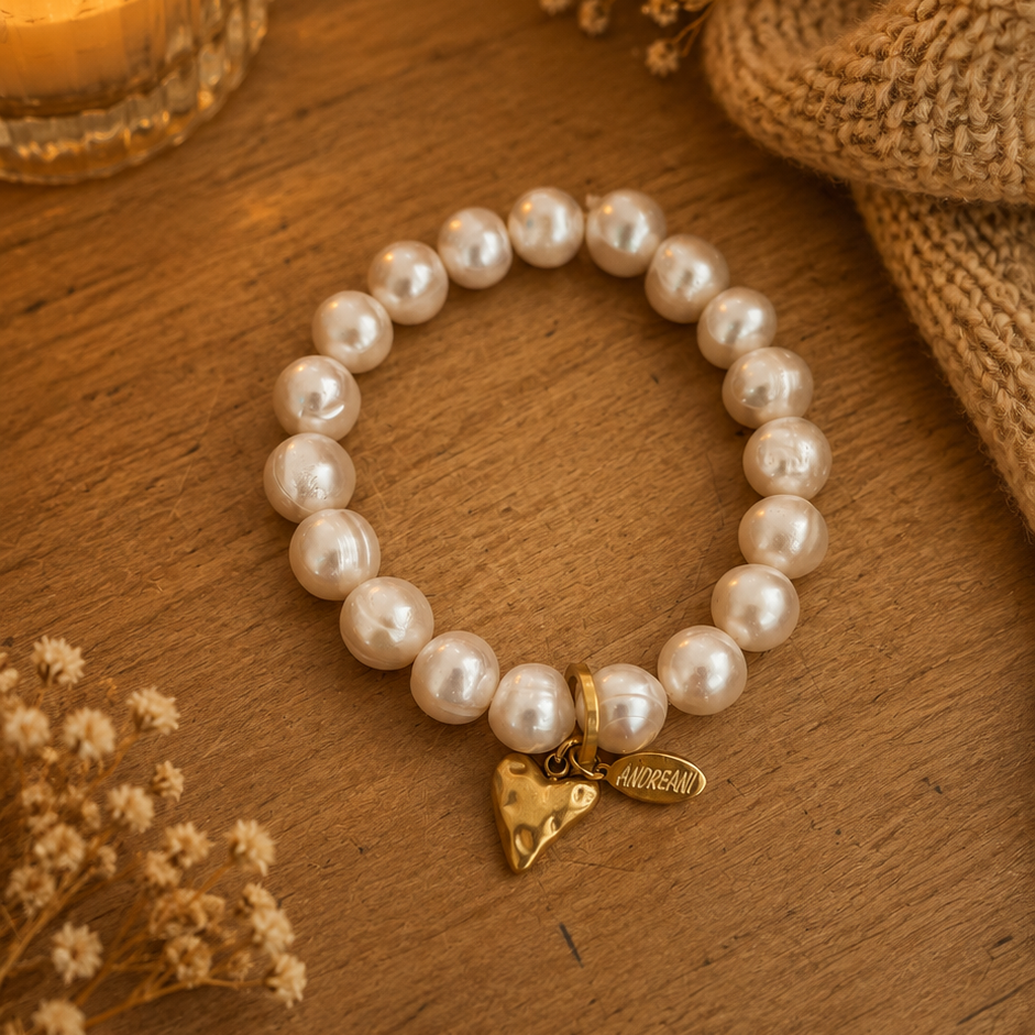 Armband aus echten Süsswasserperlen wasserfest  mit Edelstahlherz goldfarbig