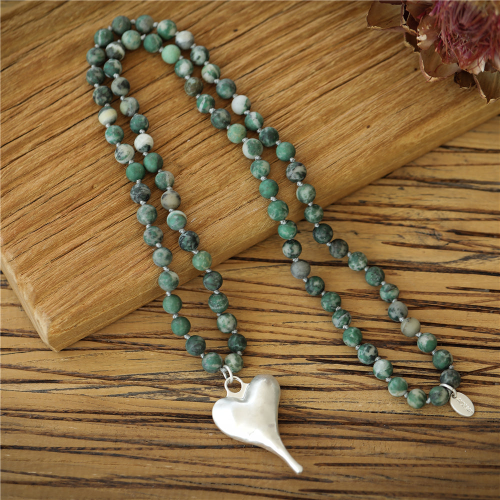 Halskette aus echter natürlicher Jade mit Herzanhänger